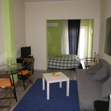 Mini Suite Neighboring The Center Thessaloniki Exterior photo