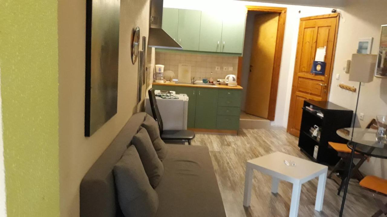 Mini Suite Neighboring The Center Thessaloniki Exterior photo